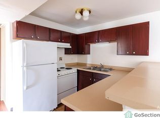 1223 N Kings Ct #201, West Chicago, IL 60185