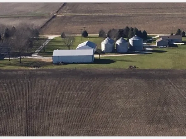 6239 S 6000w Rd, Chebanse, IL 60922