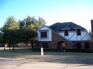 836 Clearwater Dr, Midlothian, TX 76065