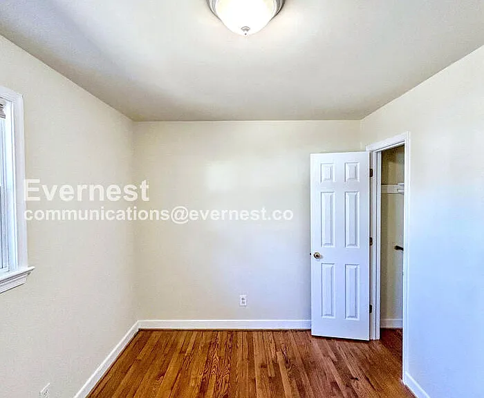 12364 Mason Ave — Photo 7