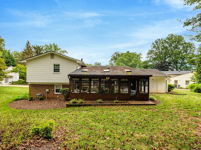 615 Kearney Ct SW — Photo 46