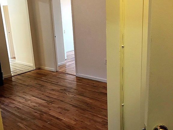 3rd image of 3030 30th St APT 24