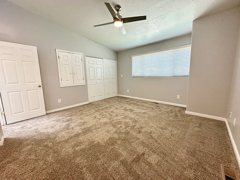 1809 E 4500 S — Photo 15