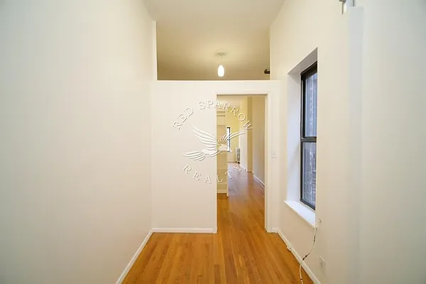 Rented by Red Sparrow Realty Group | media 37