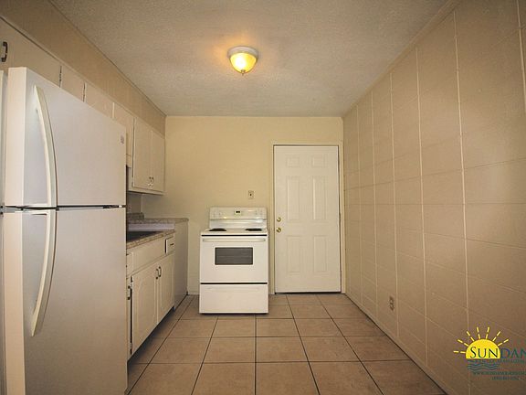 4th image of 208 Dates Ave NW APT 6