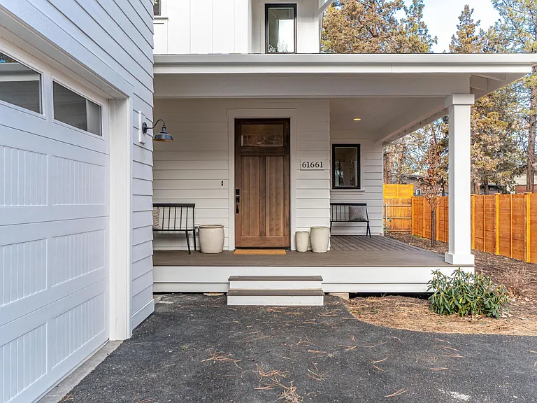 61662 SW Woodriver Dr — Photo 3