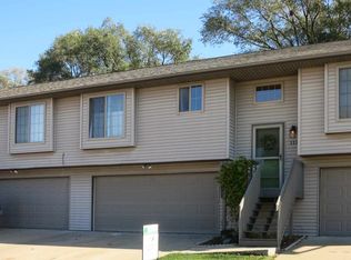 111 Northridge Dr, West Branch, IA 52358