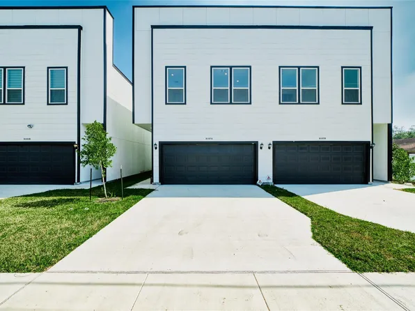 8107 Calhoun Rd, Houston, TX 77033