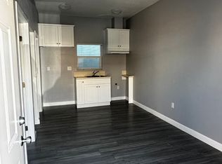 1300 W 134th St #F, Gardena, CA 90247