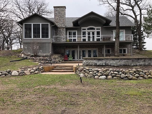 1st image of 2401 Okoboji Blvd