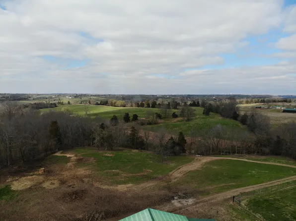 16 Hicks Ln, Stanford, KY 40484