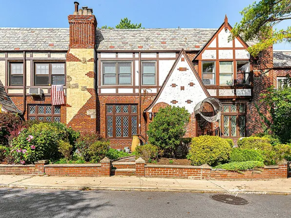 9111 68th Ave, Forest Hills, NY 11375