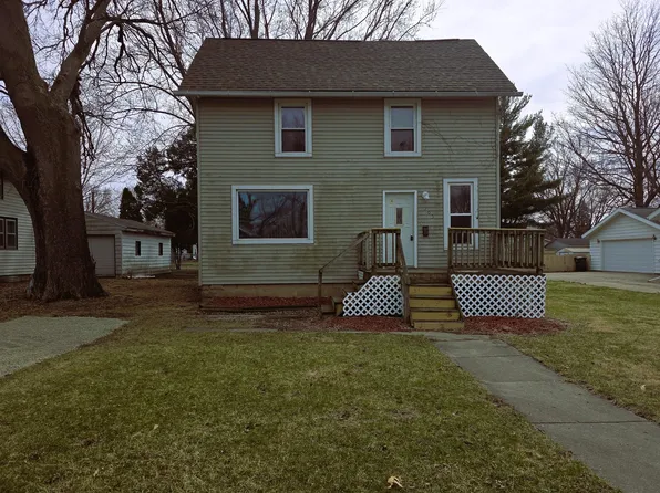 705 W 8th St, Sterling, IL 61081