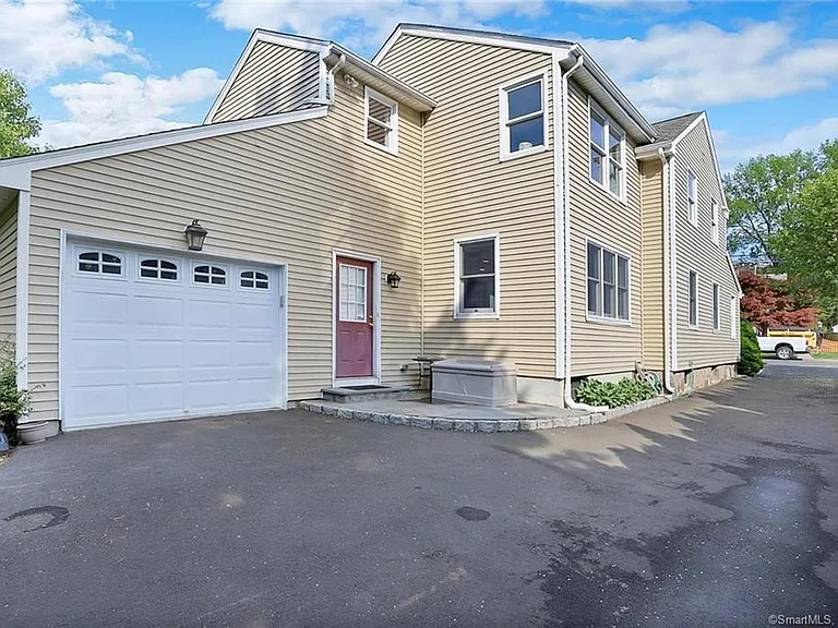 11 Richards Ave — Photo 15