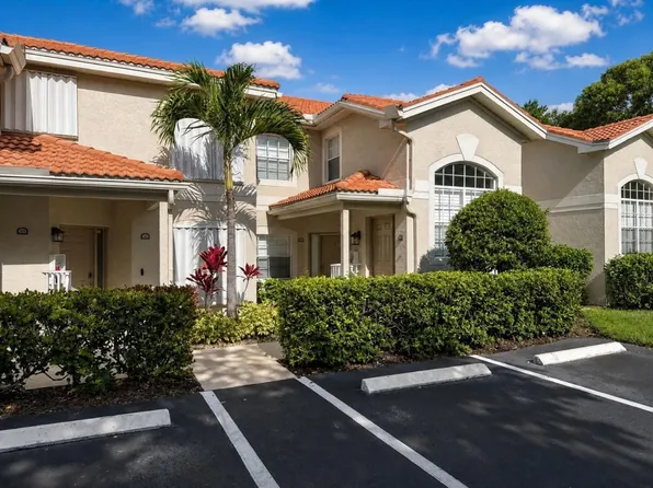 7553 Silver Trumpet Ln, Naples, FL