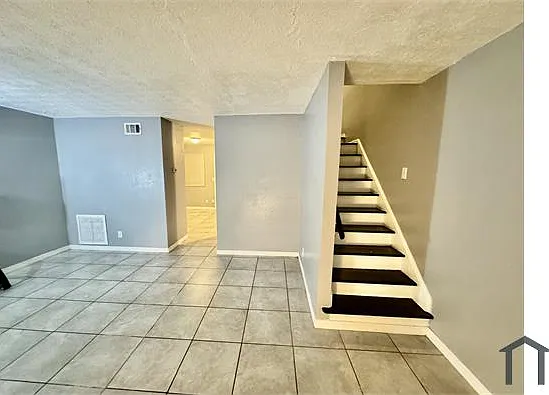 7137 Ken Knight Dr E — Photo 6