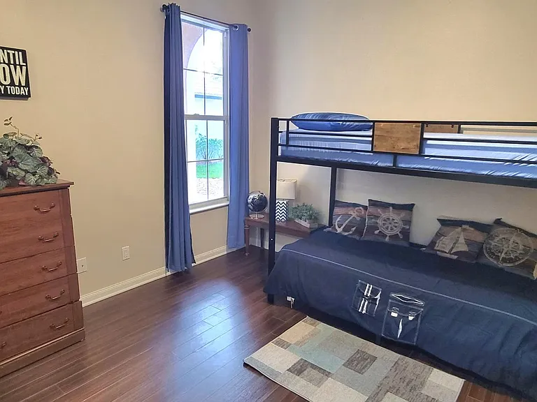 2302 Heydon Cir W — Photo 17