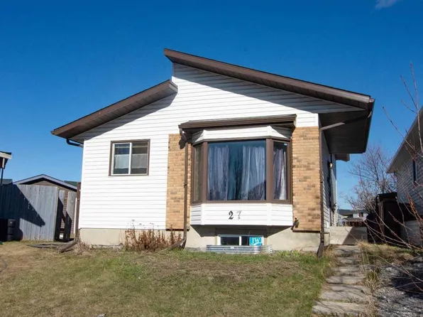 27 E Taraglen Ct NE, Calgary, AB T3J 2M6