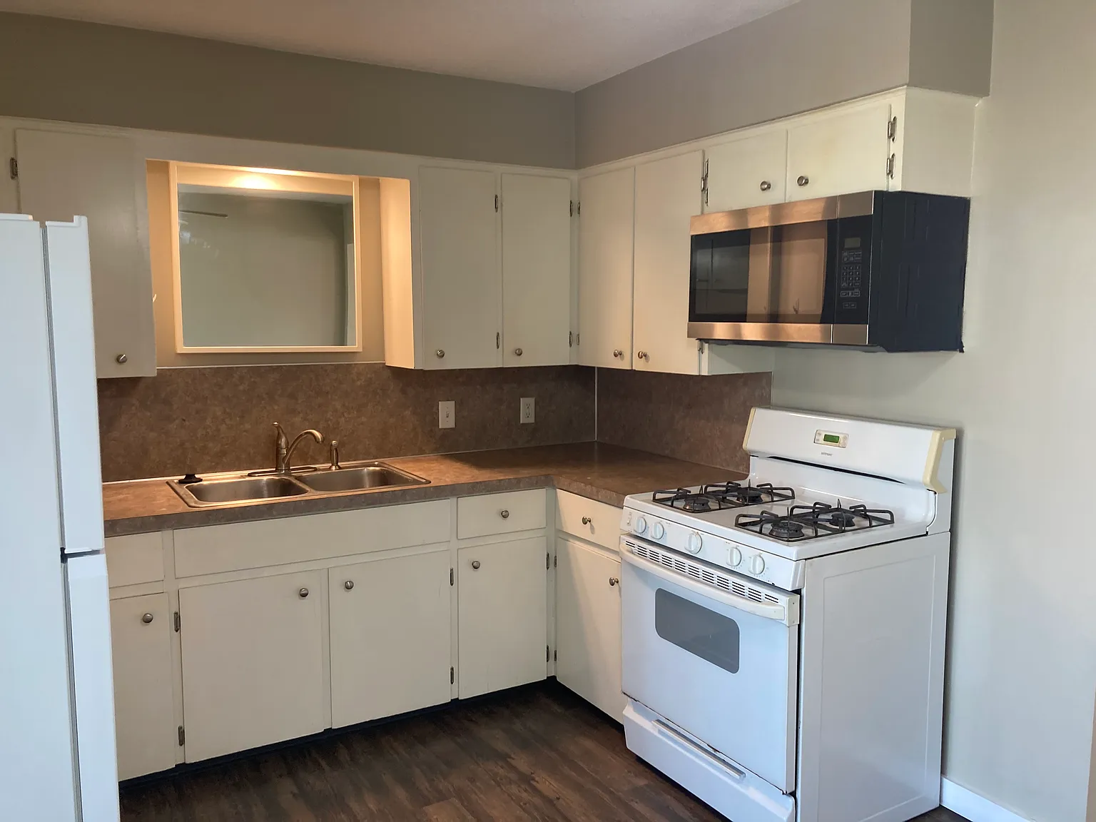 3428 Bramble Ave SW — Photo 2