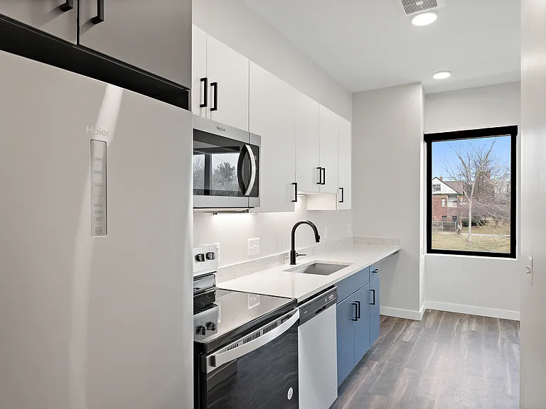 7631 E Lafayette St #21 — Photo 3
