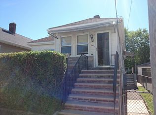 10 Berwick St, West Roxbury, MA 02132