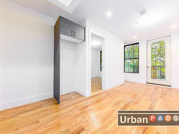 2nd image of 172 Vernon Ave #F4