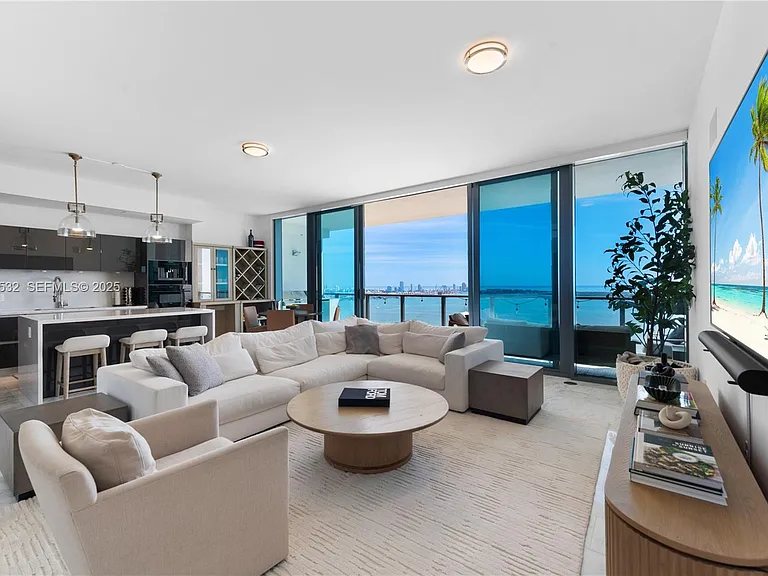 1451 Brickell Ave #4002 — Photo 36