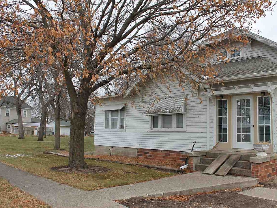 1st image of 908 Q Ave