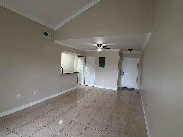 9711 Fontainebleau Blvd — Photo 15