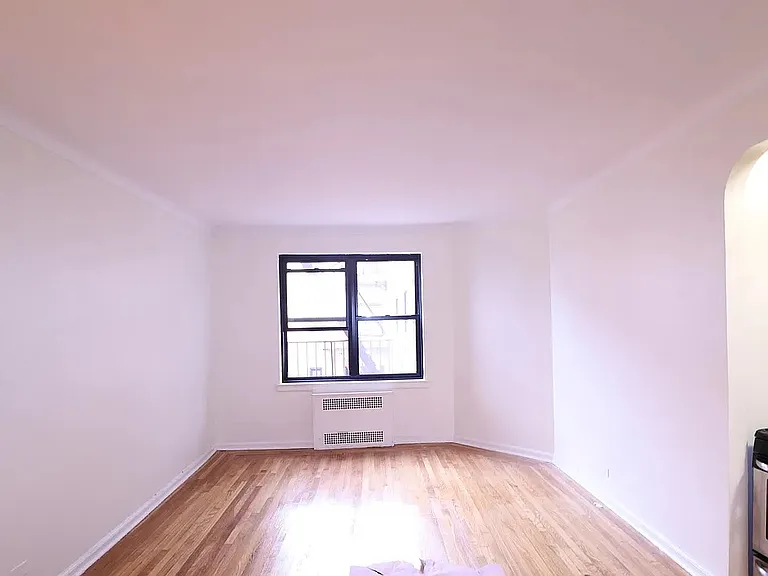 65-09 99th St #5L — Photo 3