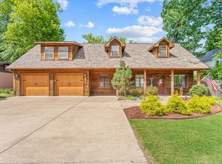 1356 Acacia Club Rd, Hollister, MO 65672