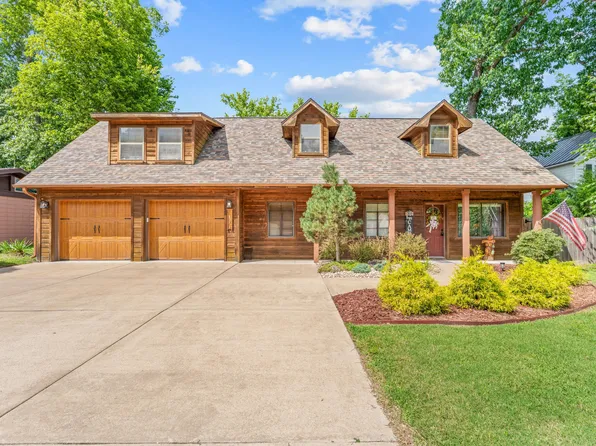 1356 Acacia Club Road, Hollister, MO 65672