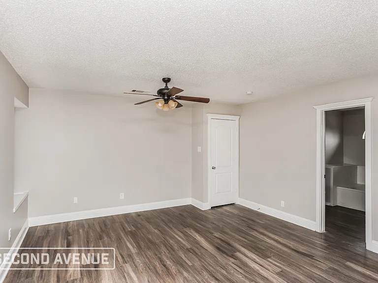 2725 Stillwater Dr — Photo 8
