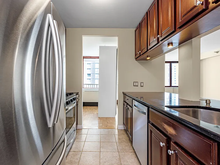 4-74 48th Ave #15C — Photo 8
