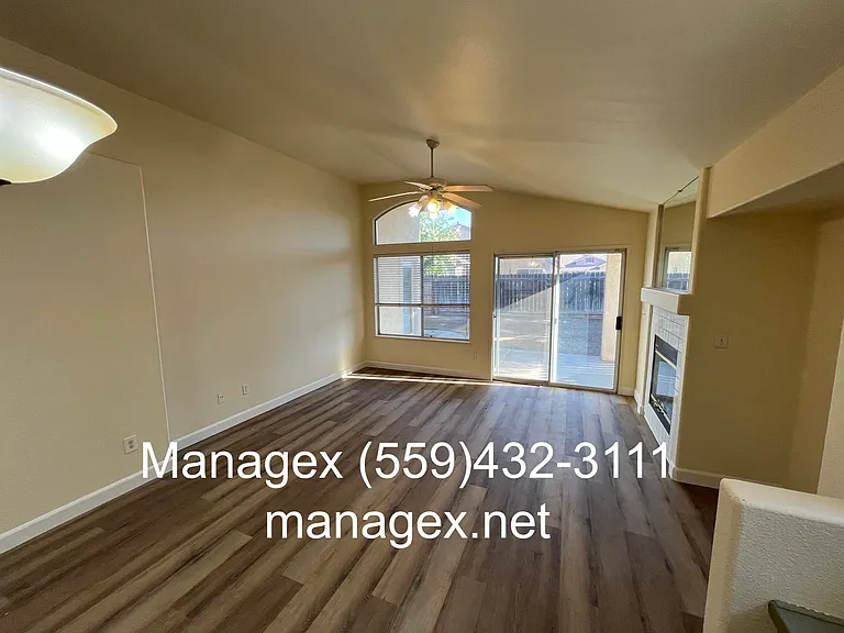 5584 W Chennault Ave — Photo 9