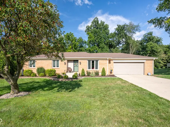 713 Castleton Dr, Greencastle, IN 46135