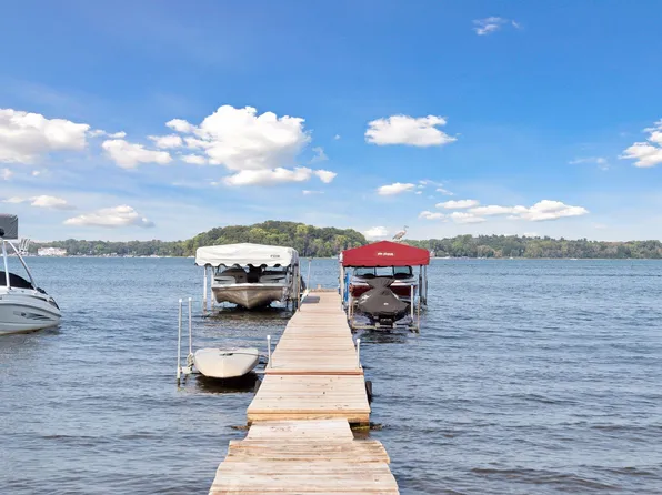 2697 Arbor Dr, White Bear Township, MN 55110