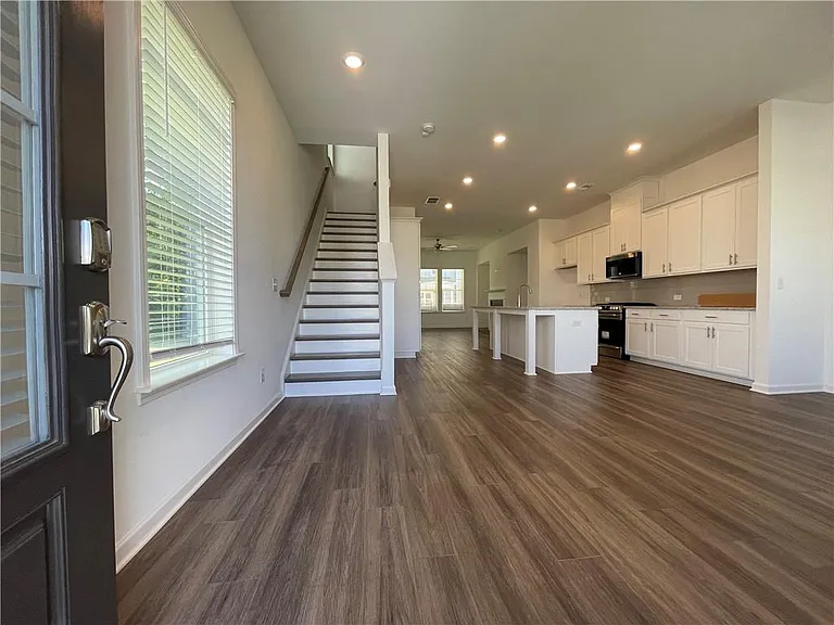 1597 Tilden Ct — Photo 3