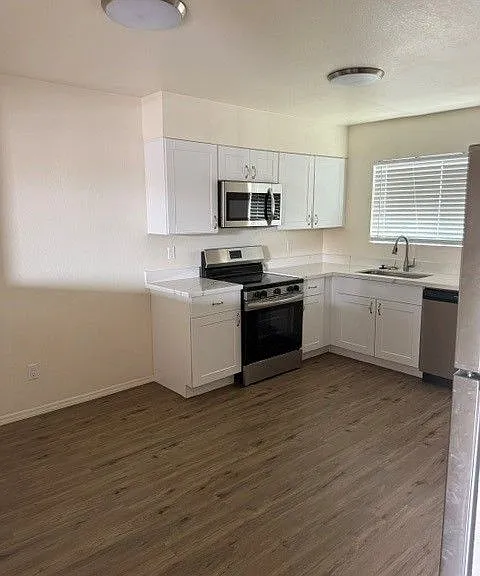 47 N 67th St #3 — Photo 3