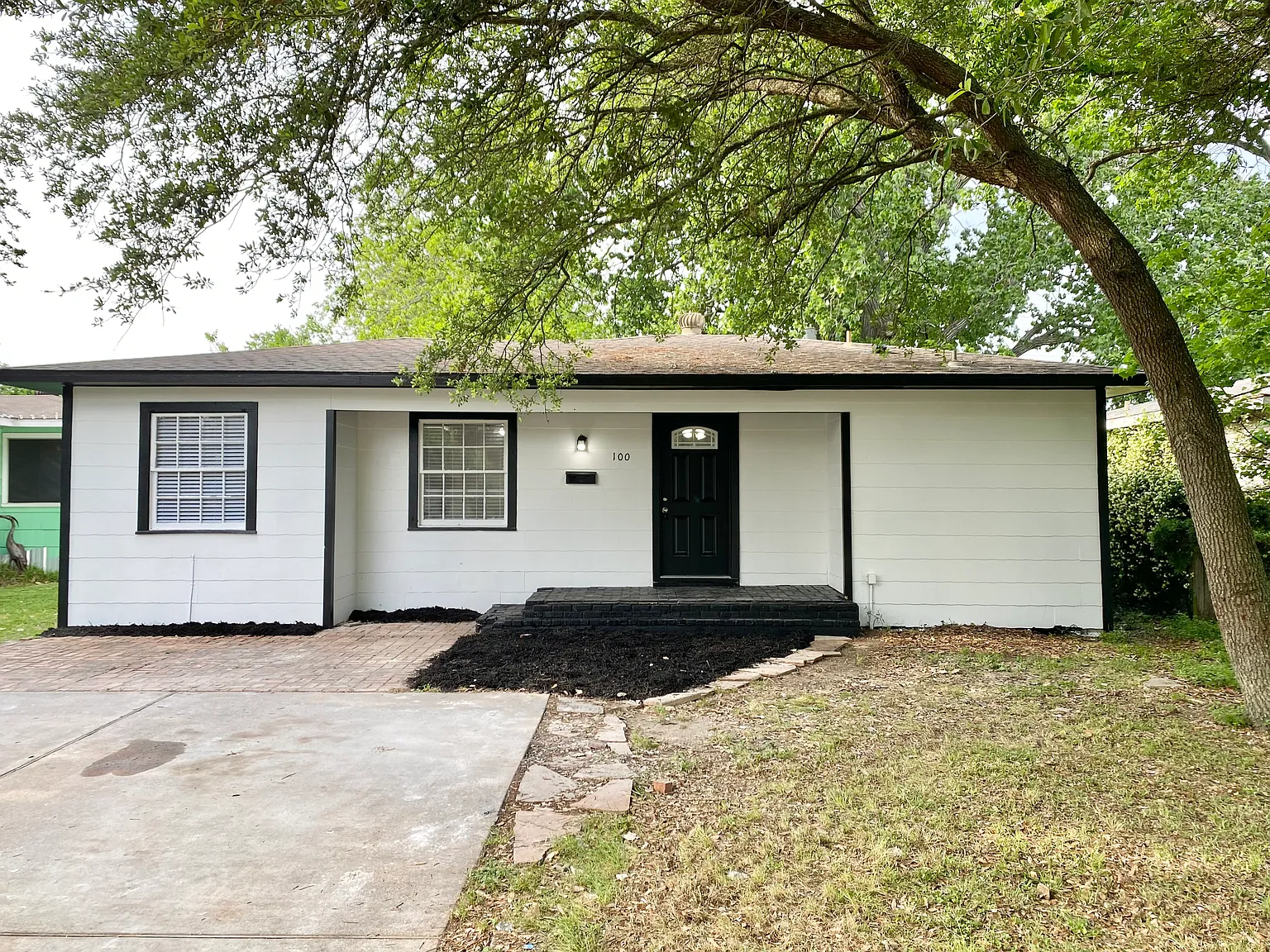 3 bed, 1710 sqft, $1,800 — Photo 1