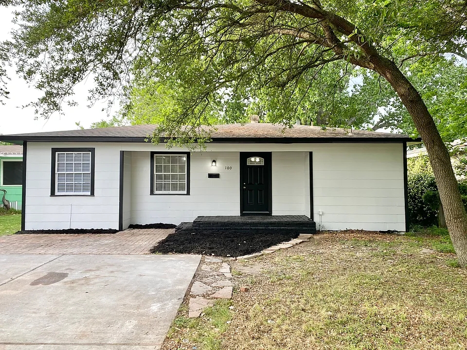 100 17th Ave N