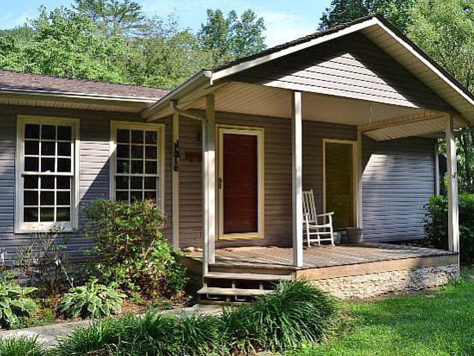 1st image of 8996 Edgemont Rd