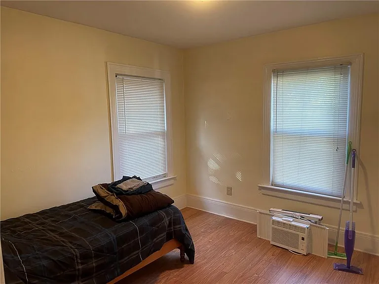 64-66 Harvard St #1 — Photo 10