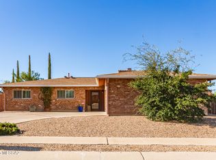 971 N Larry Pl, Tucson, AZ 85710
