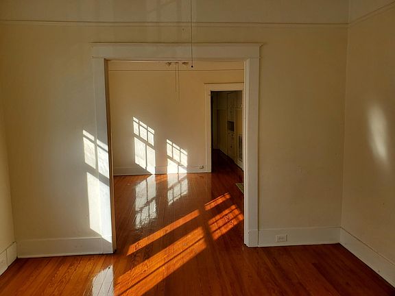 2nd image of 615A Clare Ct