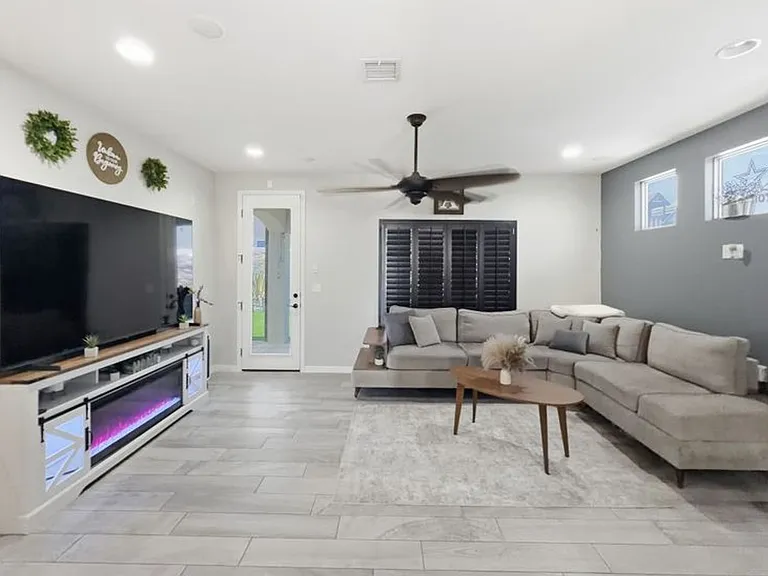 13655 Stonor Ct — Photo 8