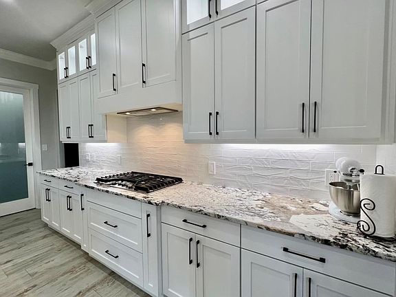 5th image of 165 Rustic Trl