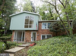 7306 Rippon Rd, Alexandria, VA 22307