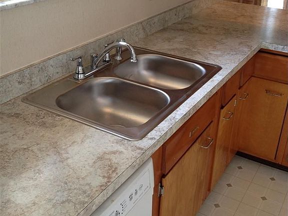 4th image of 2361 Whitewood Ln