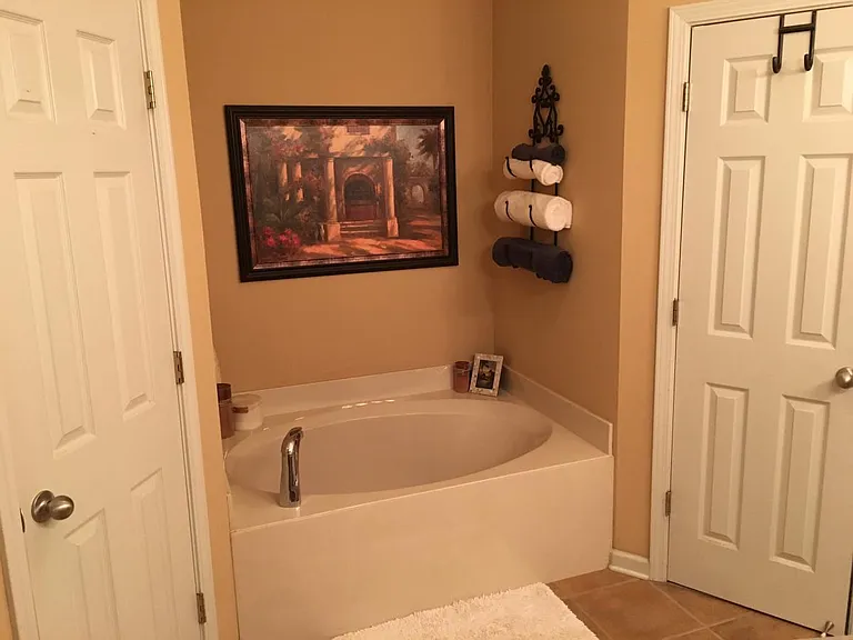 Master Bath Garden Tub